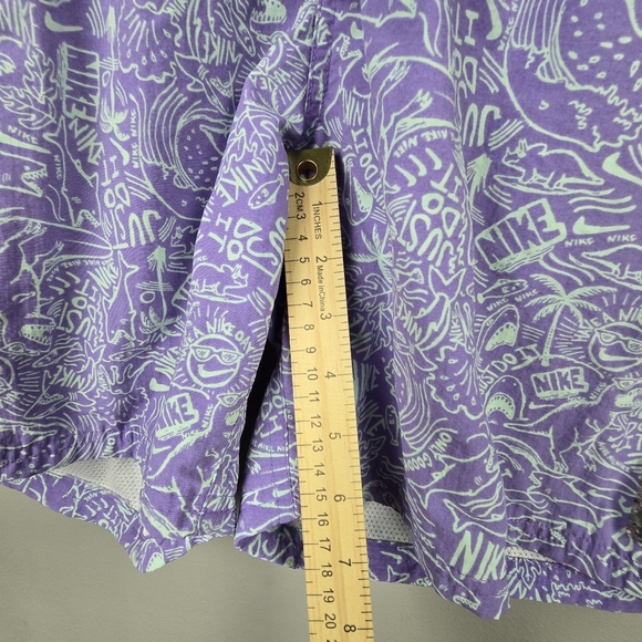 NIKE Shark Lap 6.5" Volley Swim Trunks Color‎ Atomic Violet Mens Size L Swimming - Picture 13 of 15